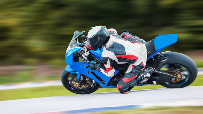 assurez vous pour votre sport de moto sur piste